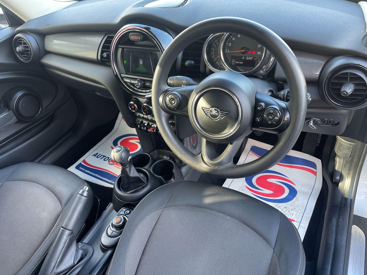 Used MINI Hatch 2019 for sale - 76408561: Photo 50