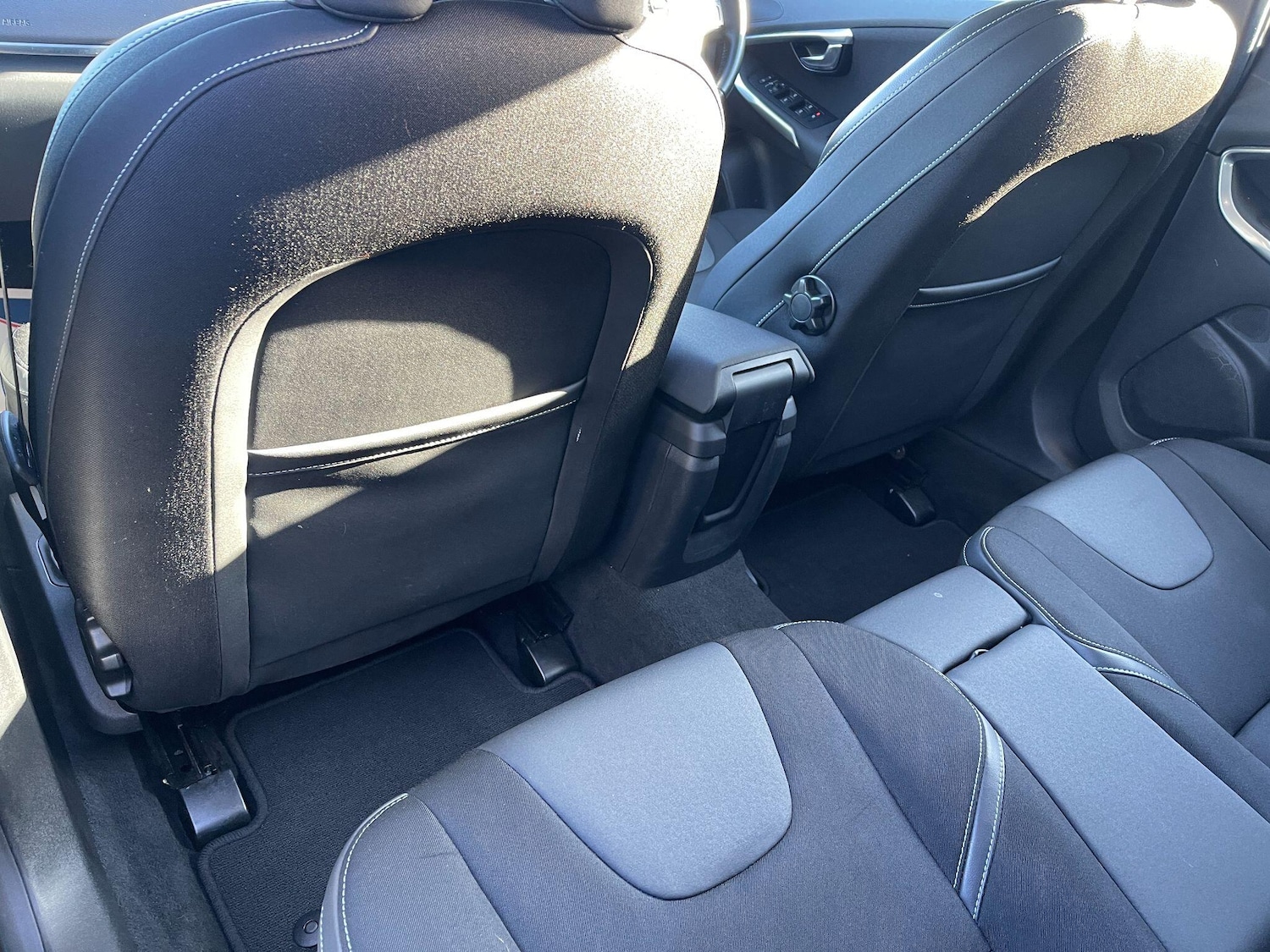 Used Volvo V40 2019 for sale - 77120128: Photo 14