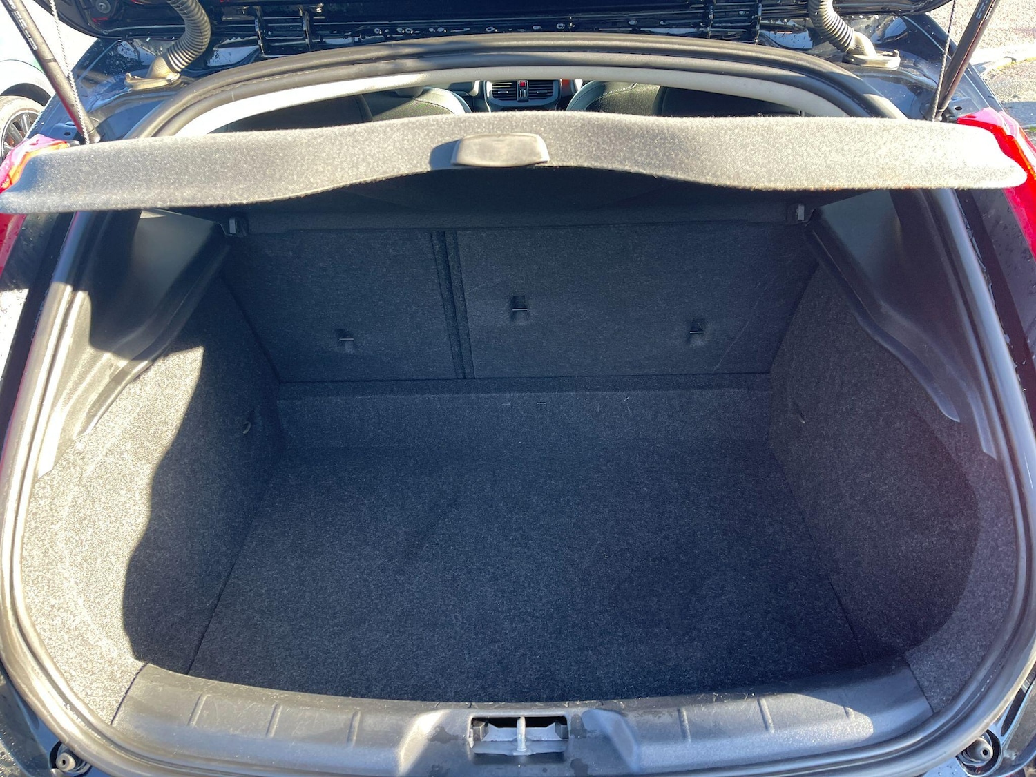 Used Volvo V40 2019 for sale - 77120128: Photo 35