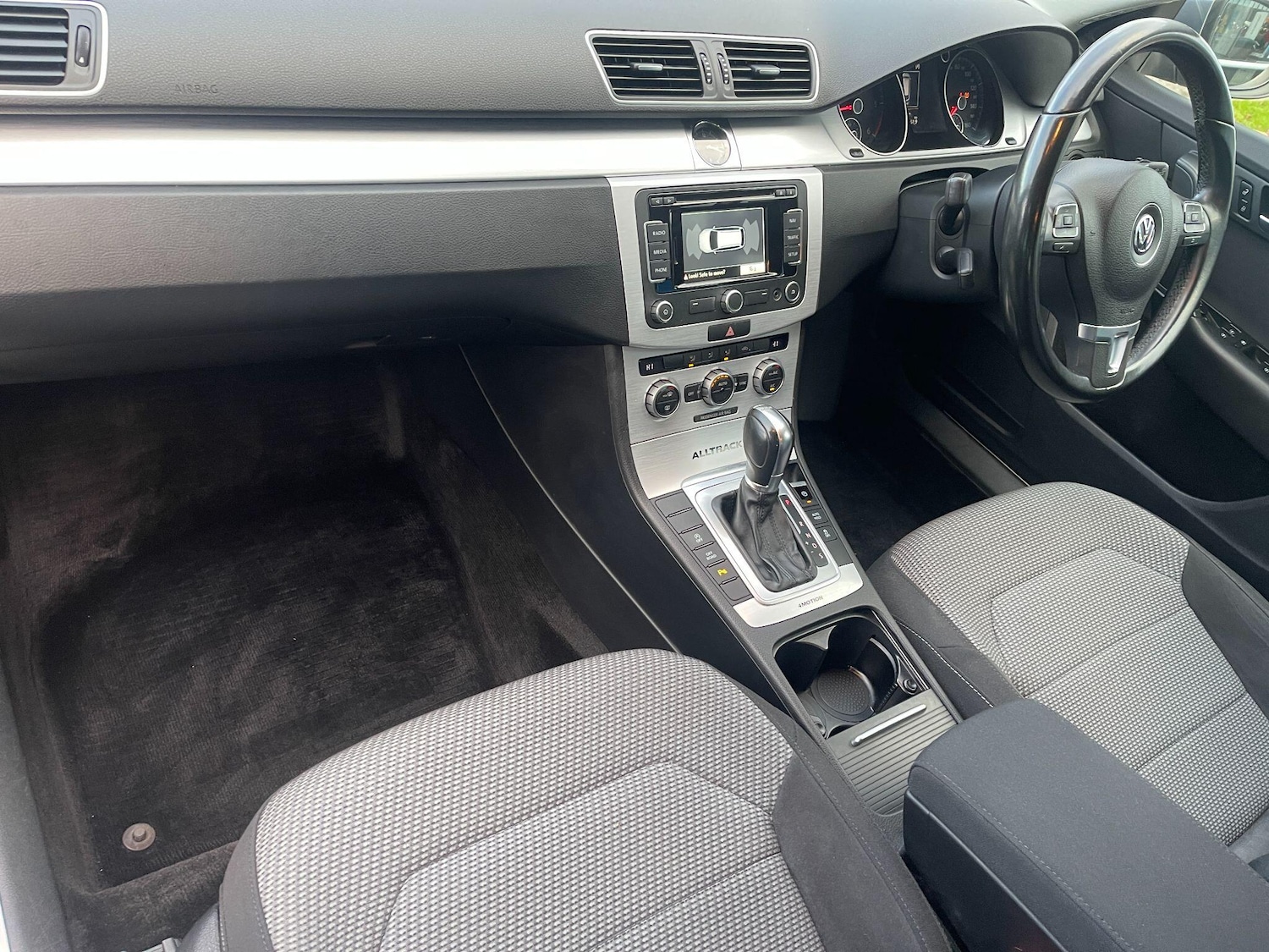 Used Volkswagen Passat 2014 for sale - 76753040: Photo 11