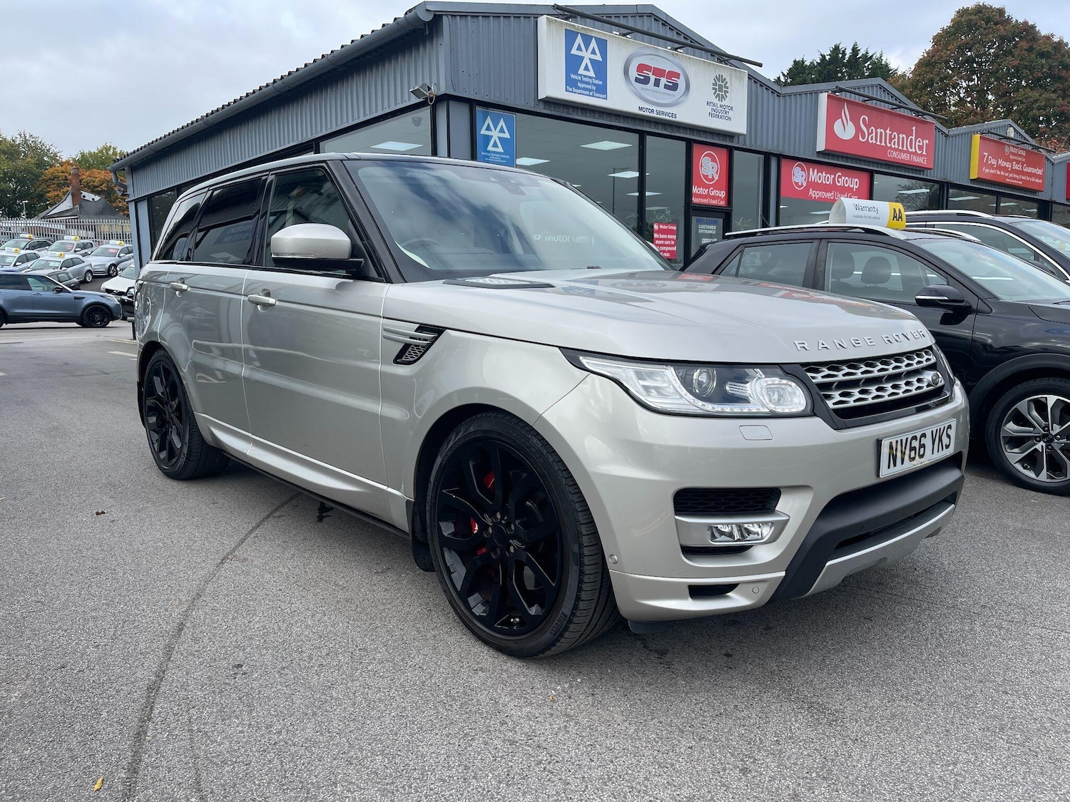 Used Land Rover Range Rover Sport 2016 for sale - 76251440: Photo 10