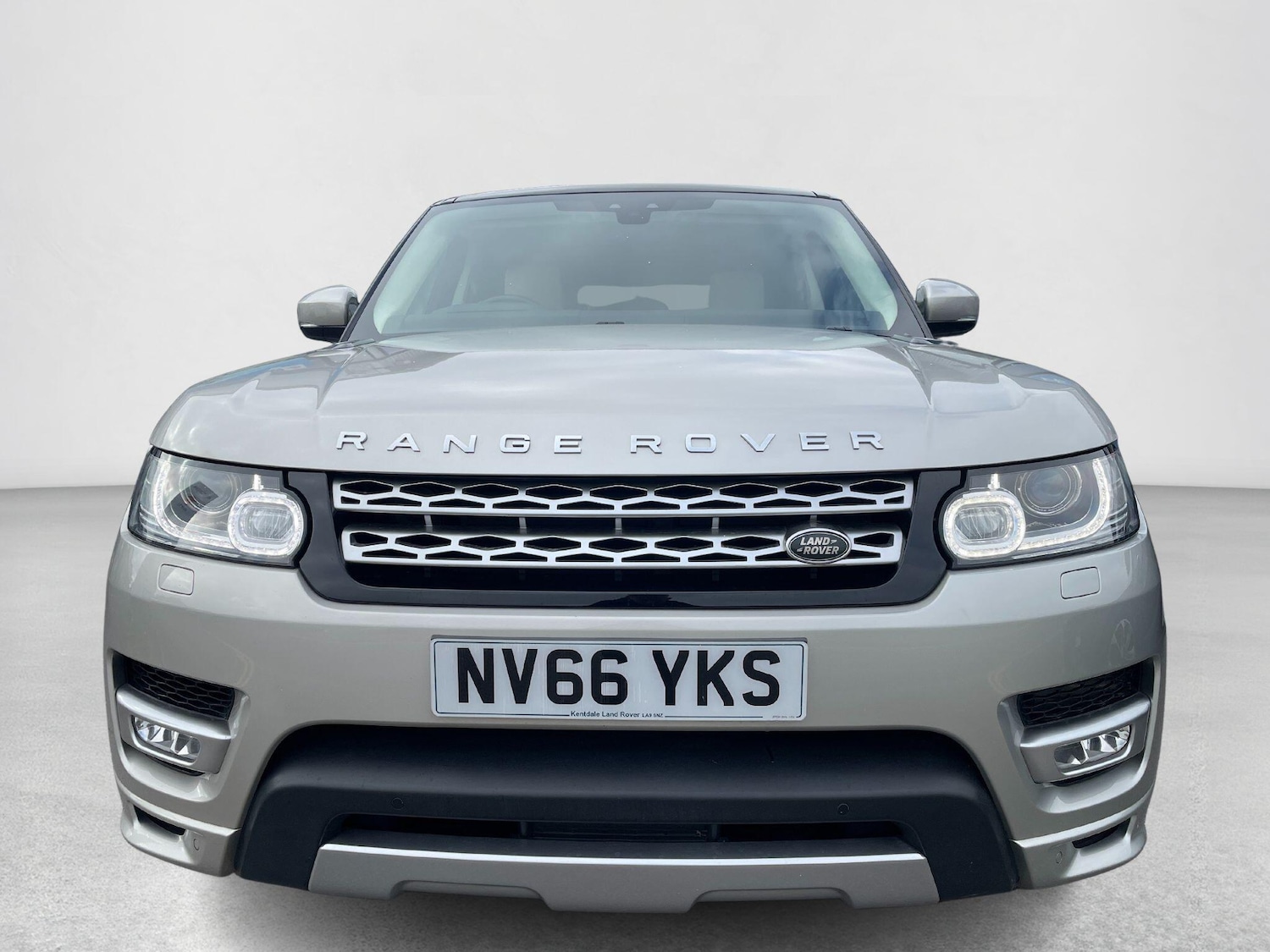 Used Land Rover Range Rover Sport 2016 for sale - 76251440: Photo 2