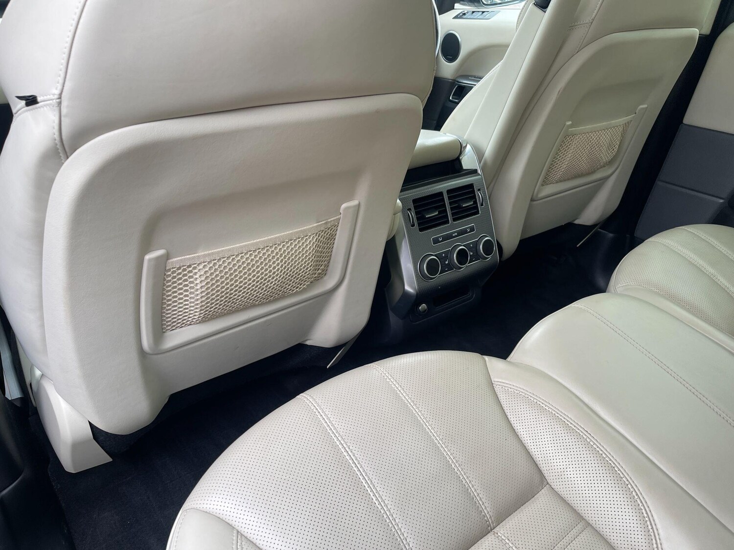 Used Land Rover Range Rover Sport 2016 for sale - 76251440: Photo 40