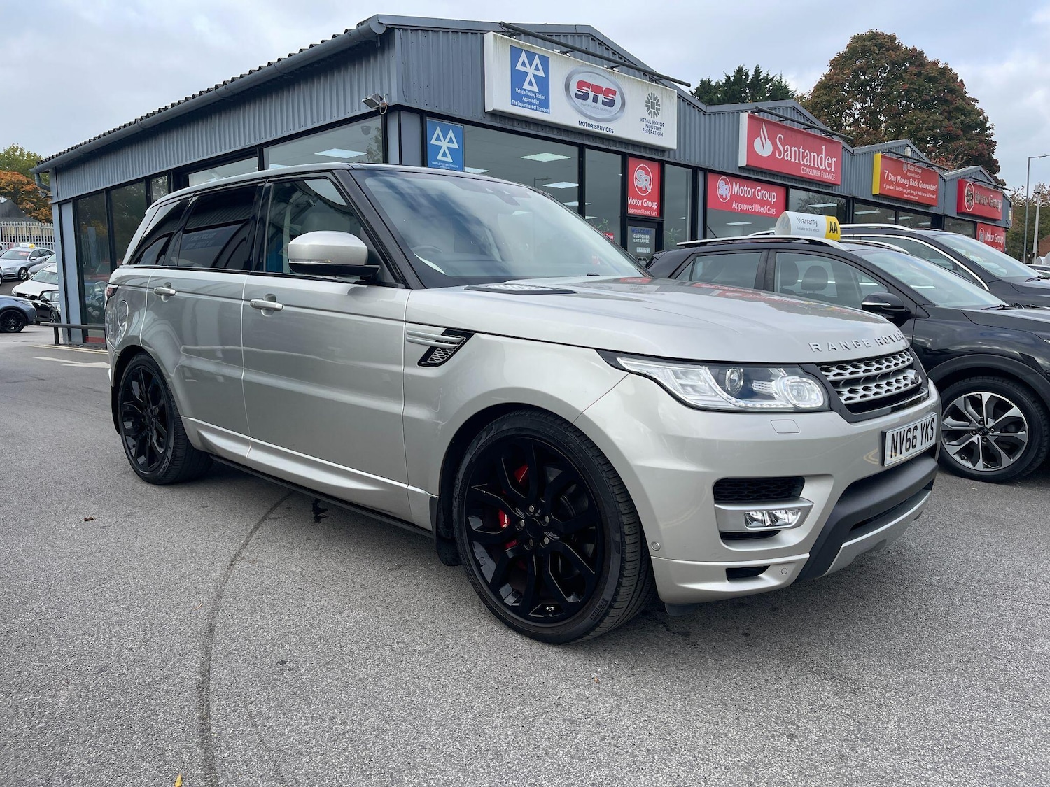 Used Land Rover Range Rover Sport 2016 for sale - 76251440: Photo 9