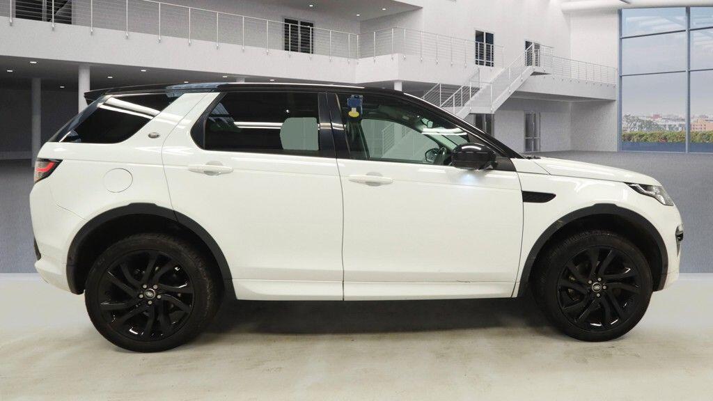 Used Land Rover Discovery Sport 2017 for sale - 77969840: Photo 11