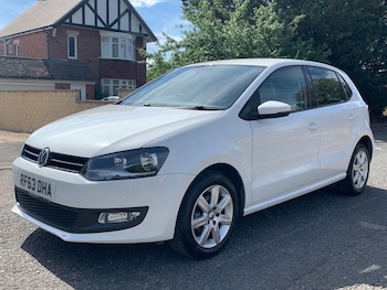 Used Volkswagen Polo 2014 for sale - 79348500: Photo