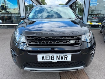 Used Land Rover Discovery Sport 2018 for sale - 79075763: Photo