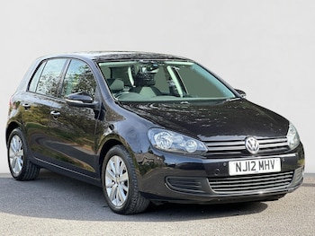 Volkswagen - Golf