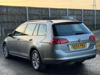 Used Volkswagen Golf 2016 for sale - 77074781: Photo