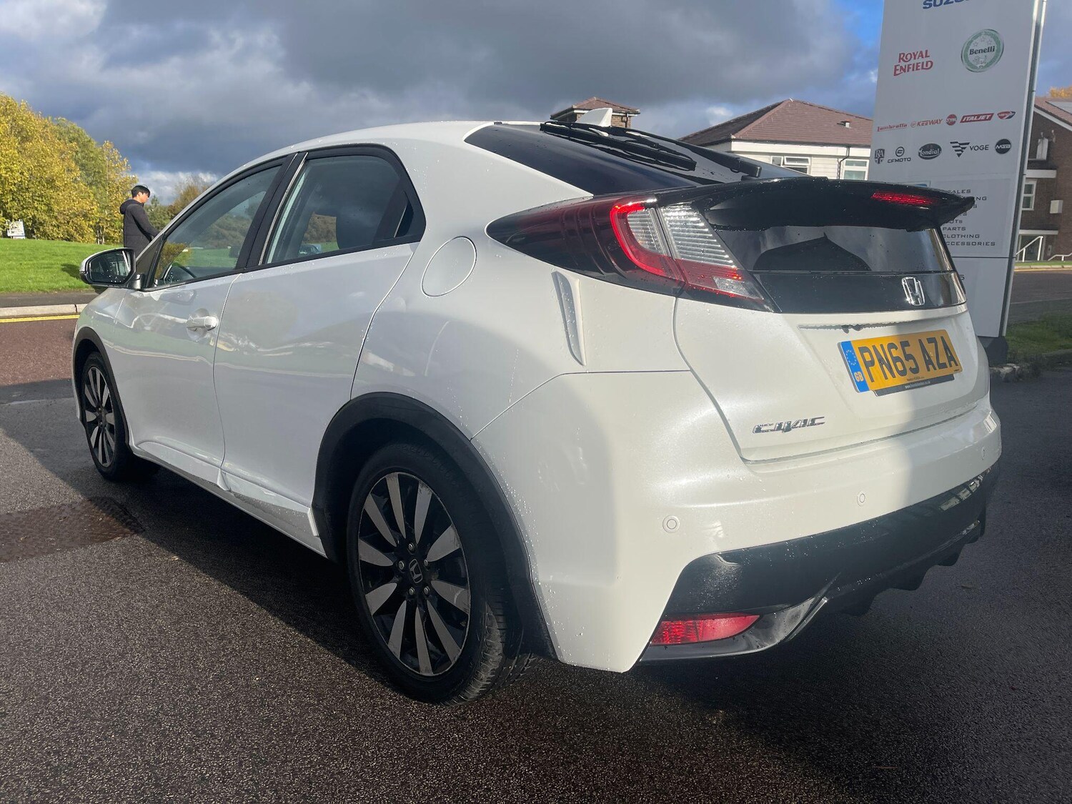 Used Honda Civic 2015 for sale - 76370114: Photo 18