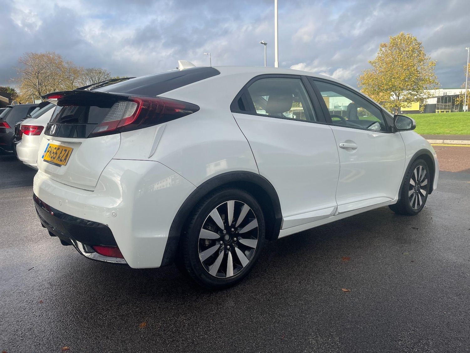 Used Honda Civic 2015 for sale - 76370114: Photo 24