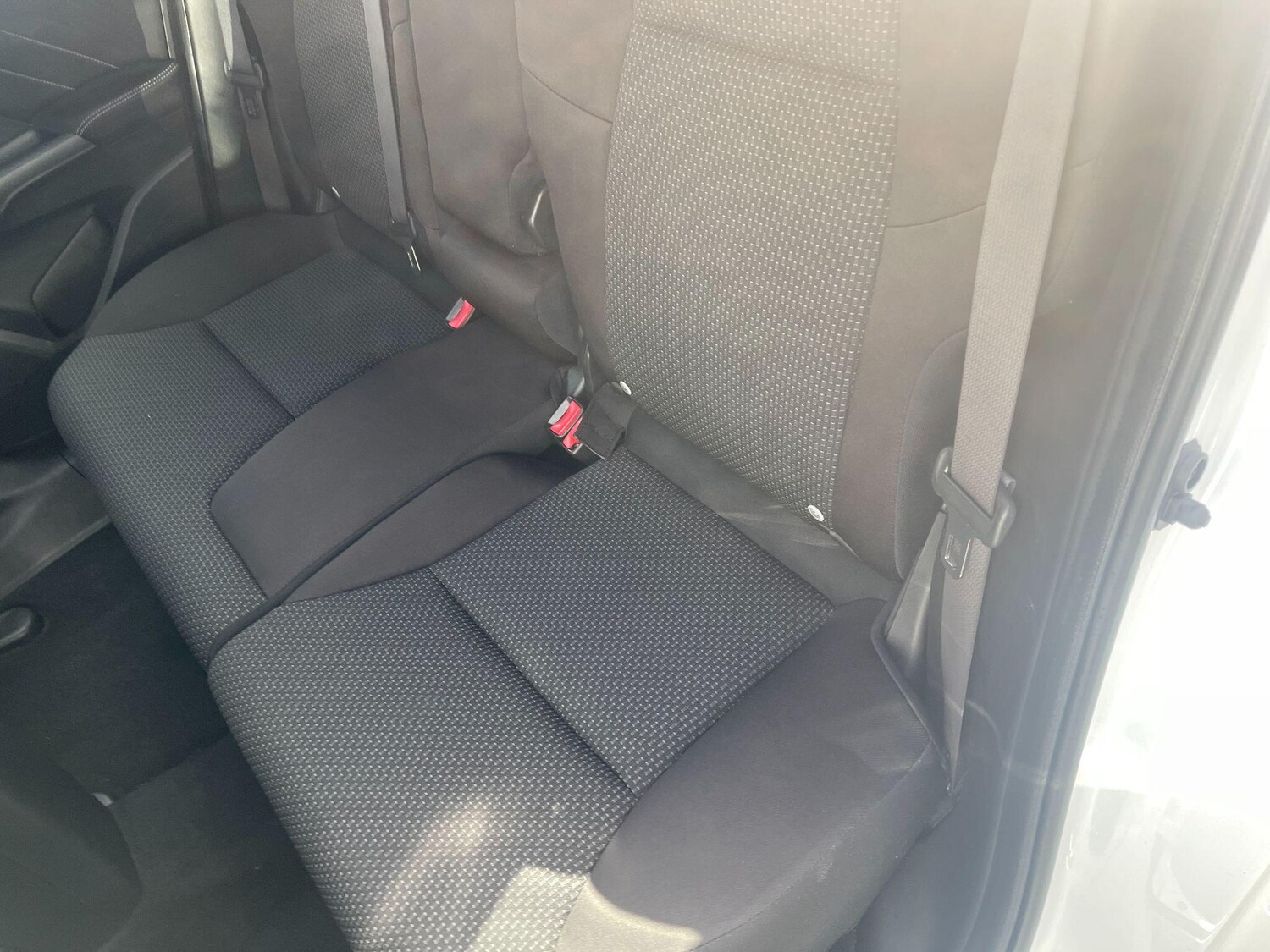 Used Honda Civic 2015 for sale - 76370114: Photo 32