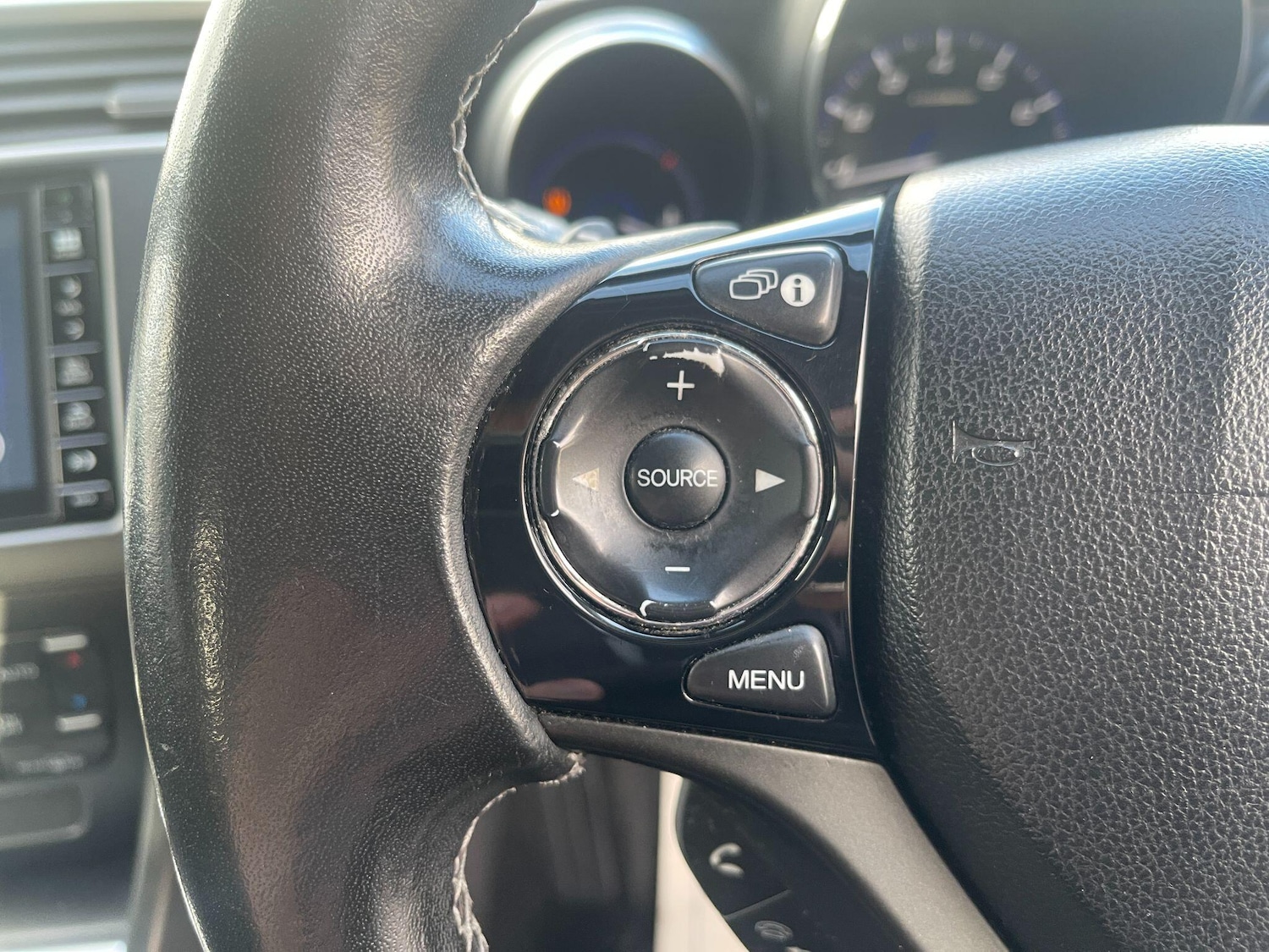 Used Honda Civic 2015 for sale - 76370114: Photo 42