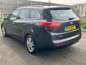 Used Kia Ceed 2014 for sale - 77957233: Photo