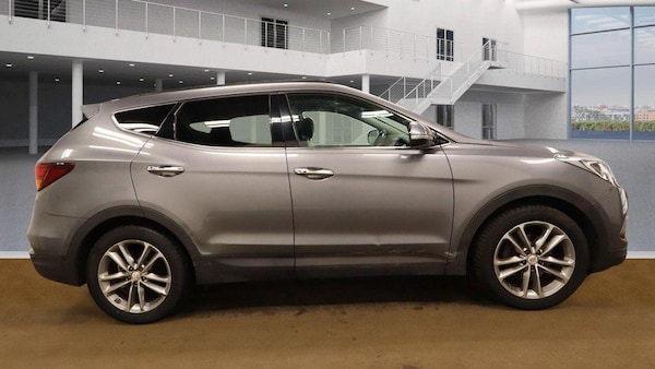 Used Hyundai Santa Fe 2015 for sale - 75463814: Photo 5