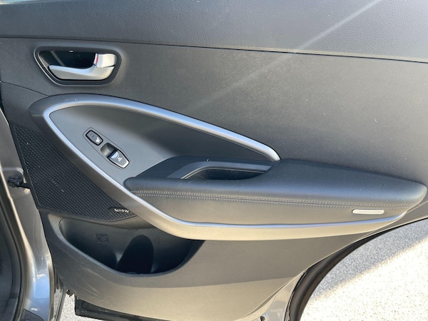 Used Hyundai Santa Fe 2015 for sale - 75463814: Photo 64