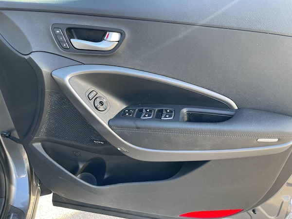 Used Hyundai Santa Fe 2015 for sale - 75463814: Photo 65