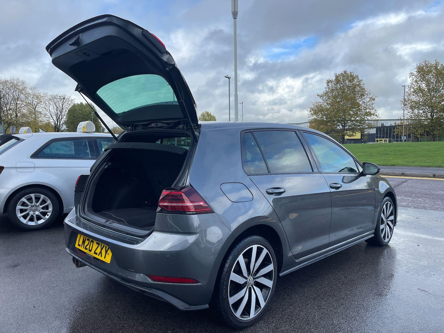 Used Volkswagen Golf 2020 for sale - 76370662: Photo 27