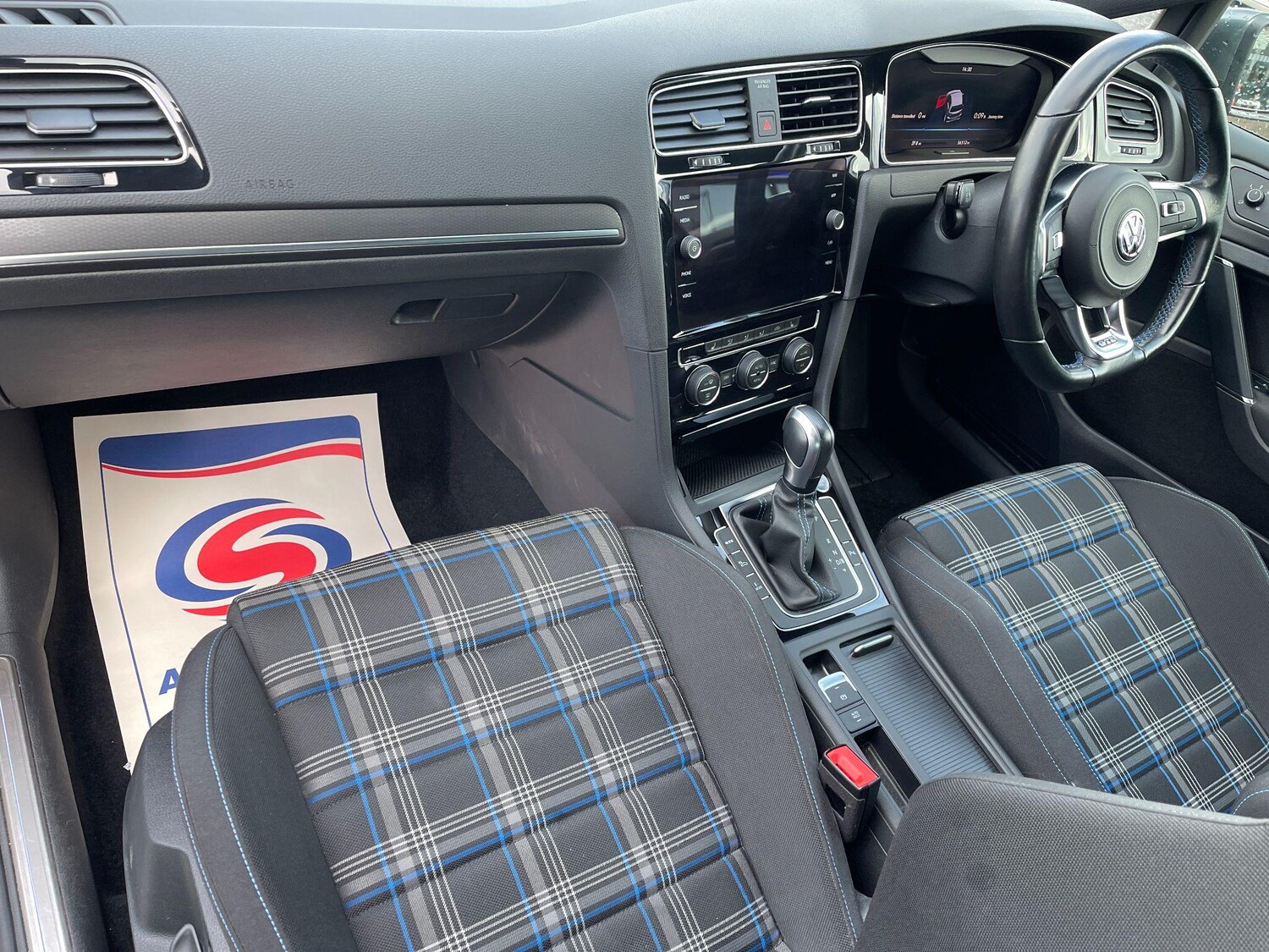 Used Volkswagen Golf 2020 for sale - 76370662: Photo 34