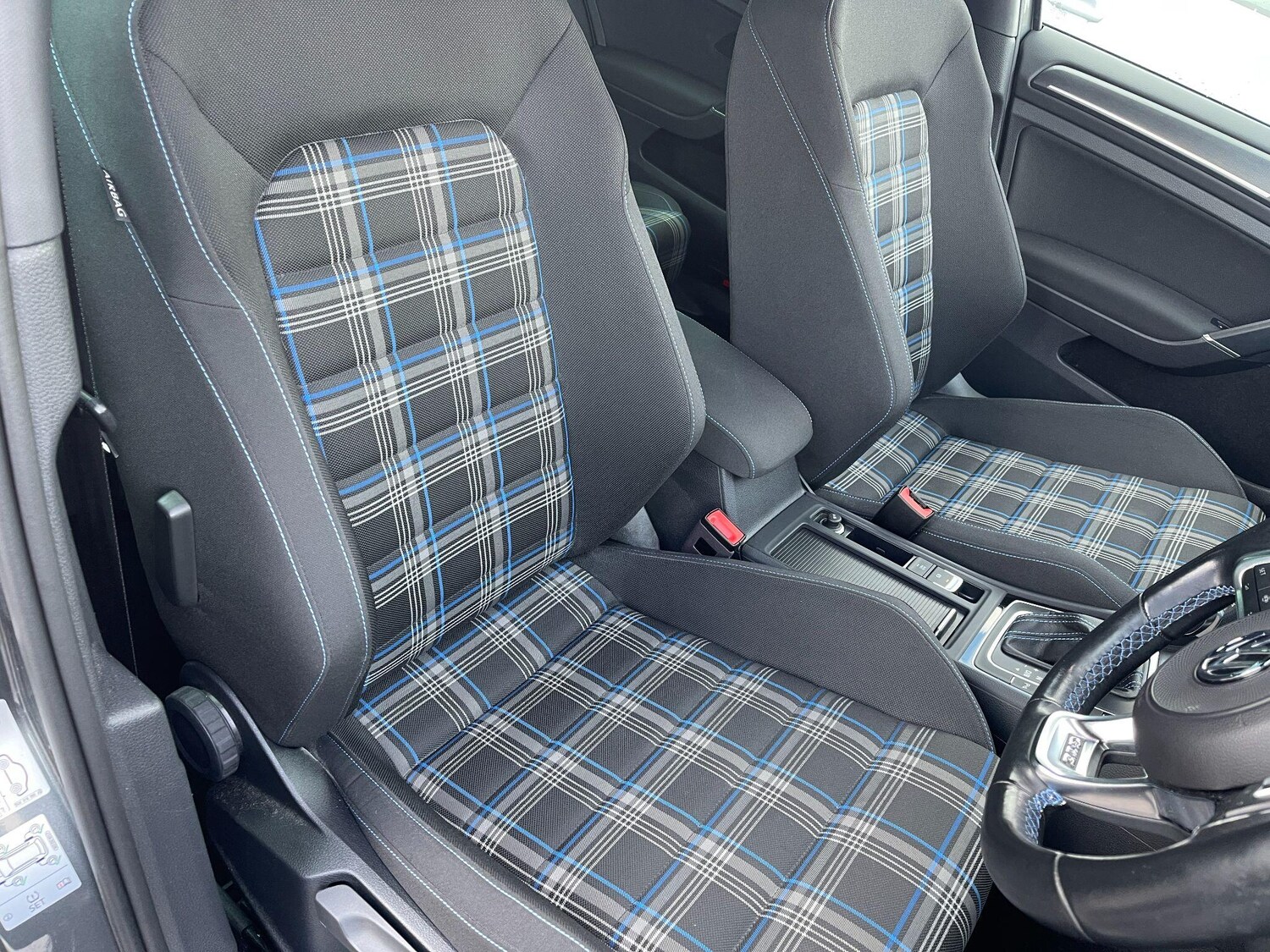 Used Volkswagen Golf 2020 for sale - 76370662: Photo 35