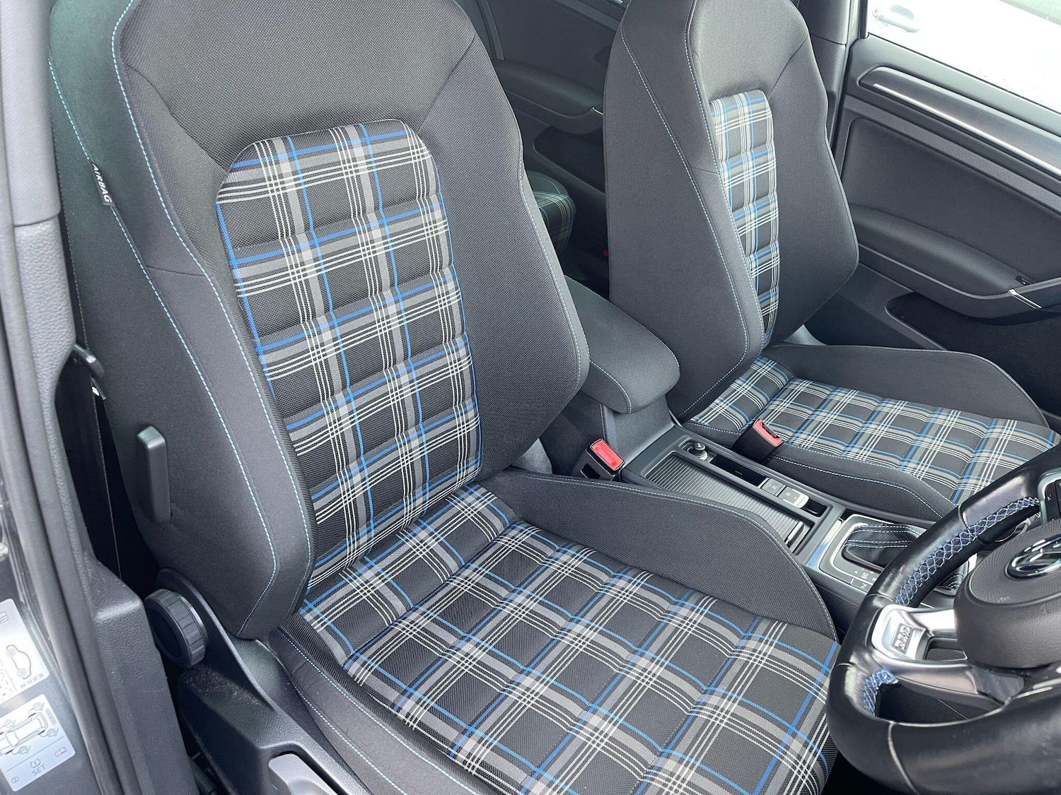 Used Volkswagen Golf 2020 for sale - 76370662: Photo 36