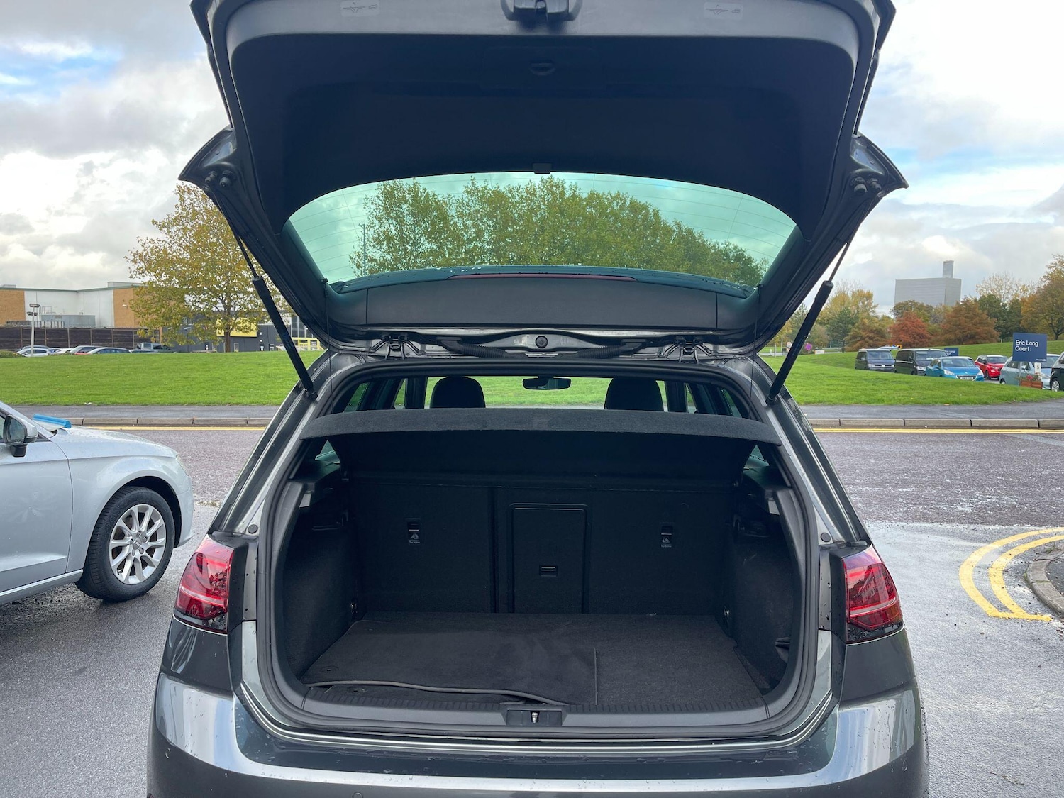 Used Volkswagen Golf 2020 for sale - 76370662: Photo 60