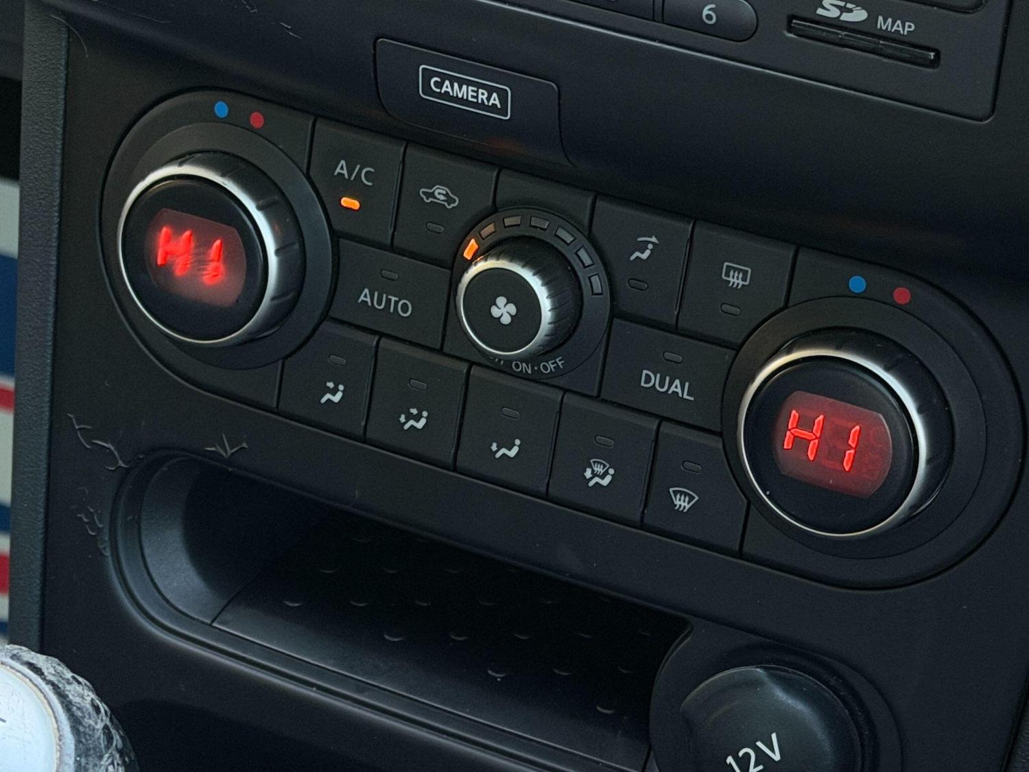 Used Nissan Qashqai 2013 for sale - 76728236: Photo 20