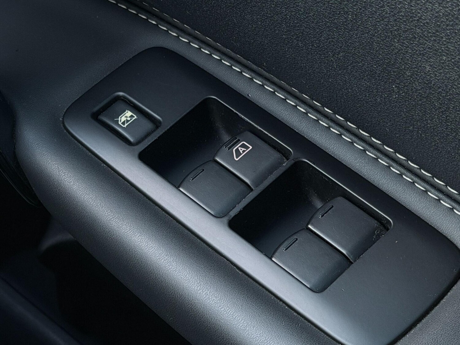 Used Nissan Qashqai 2013 for sale - 76728236: Photo 21