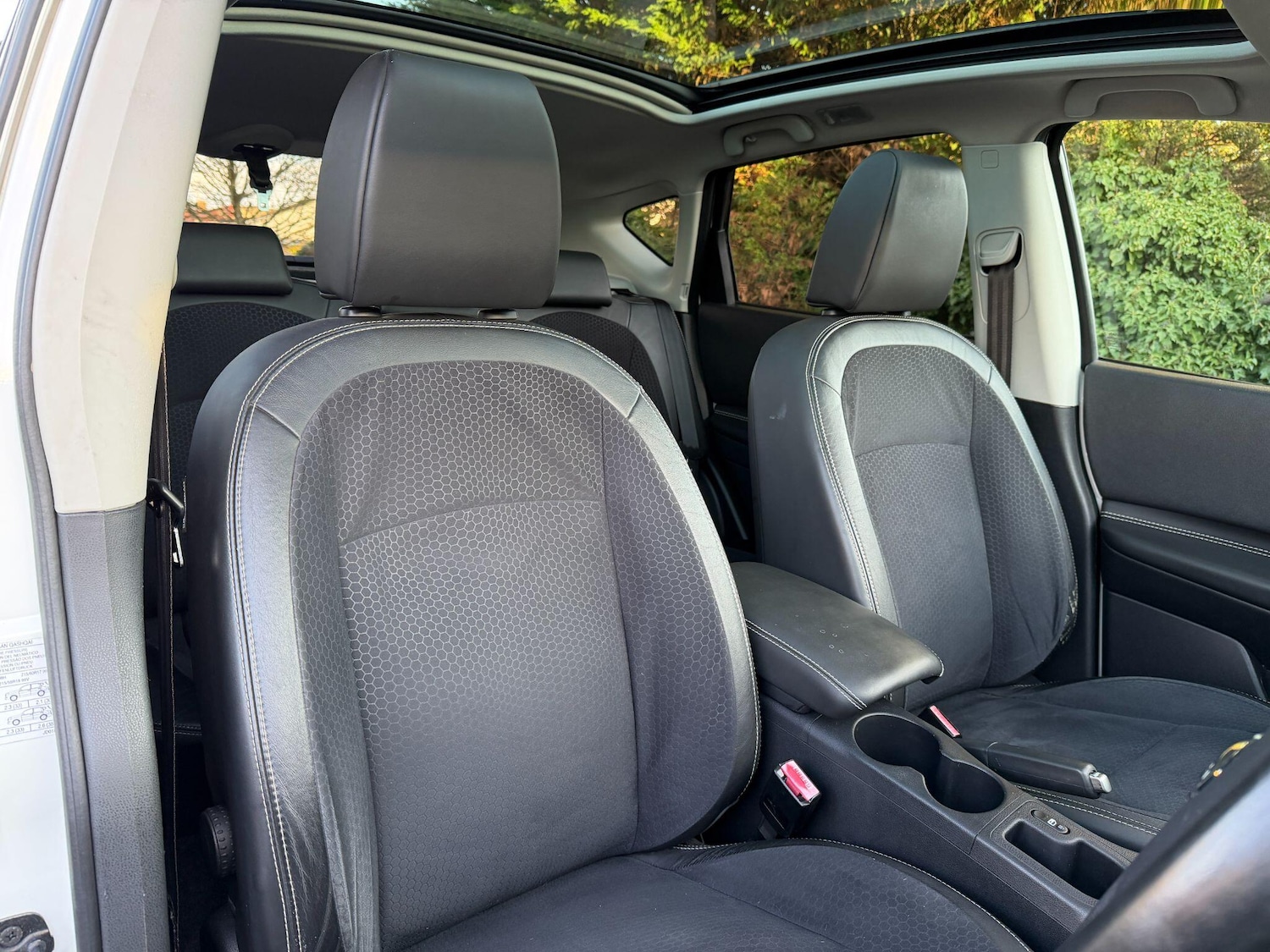 Used Nissan Qashqai 2013 for sale - 76728236: Photo 22