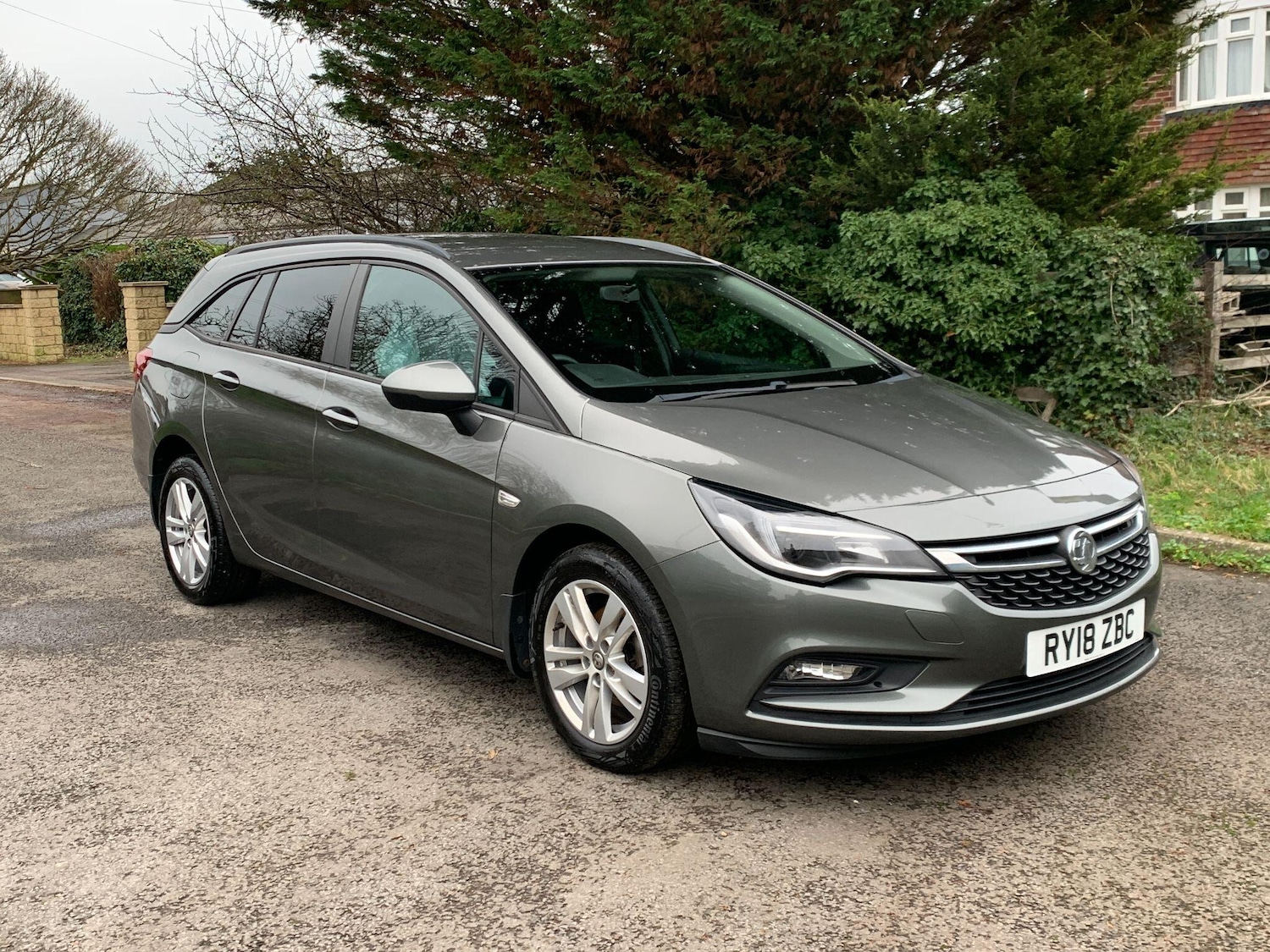 Used Vauxhall Astra 2025 for sale - 77040944: Photo 1