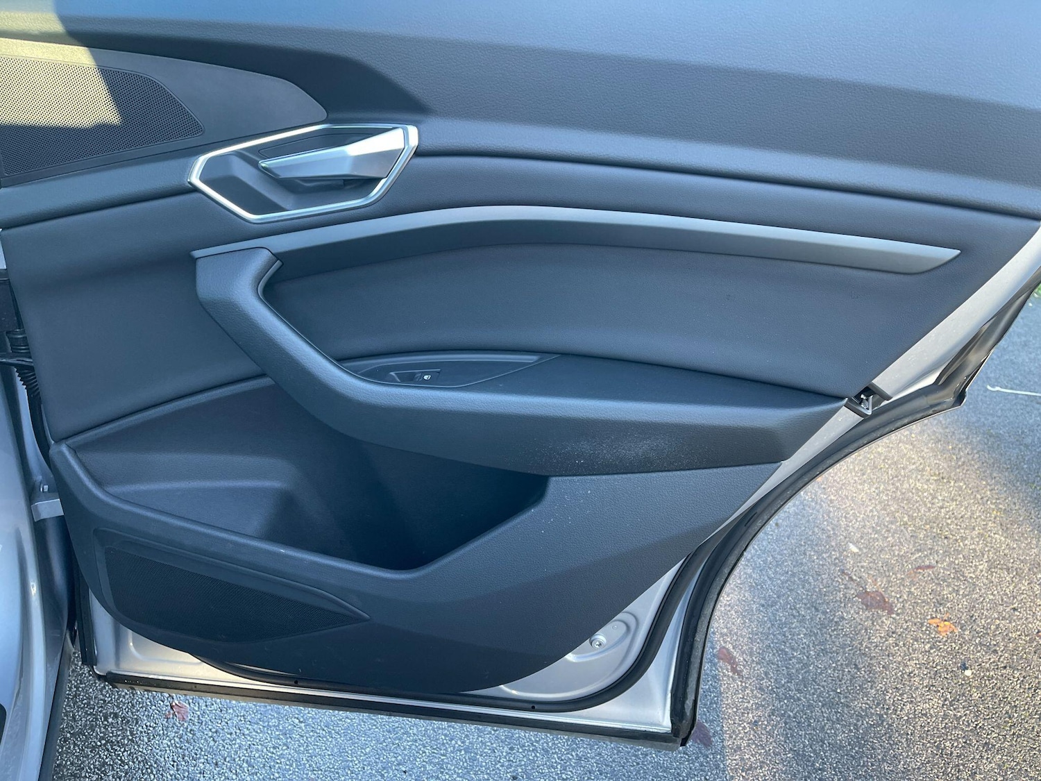 Used Audi e-tron 2021 for sale - 78058079: Photo 24