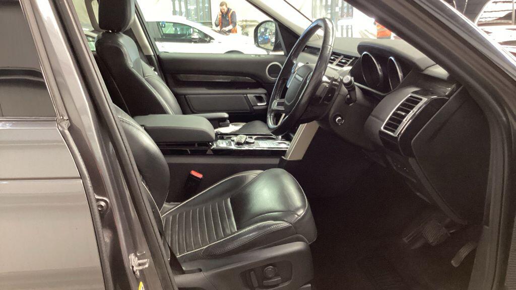 Used Land Rover Discovery 2017 for sale - 78046976: Photo 15