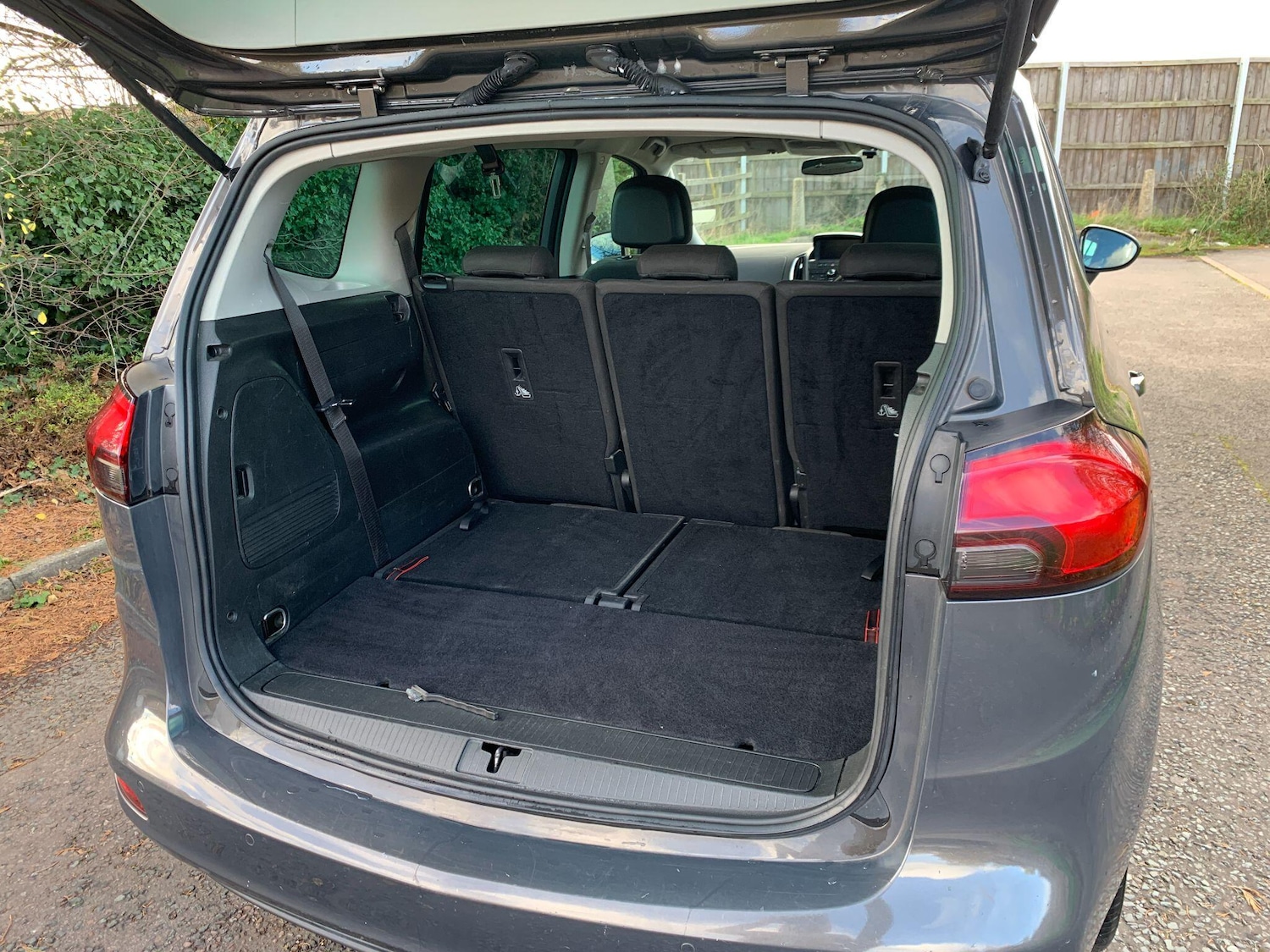 Used Vauxhall Zafira 2015 for sale - 76446891: Photo 24