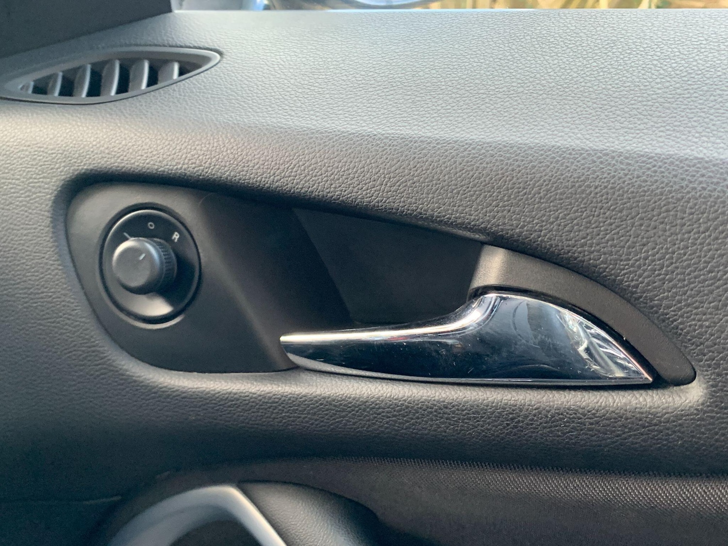 Used Vauxhall Zafira 2015 for sale - 76446891: Photo 28