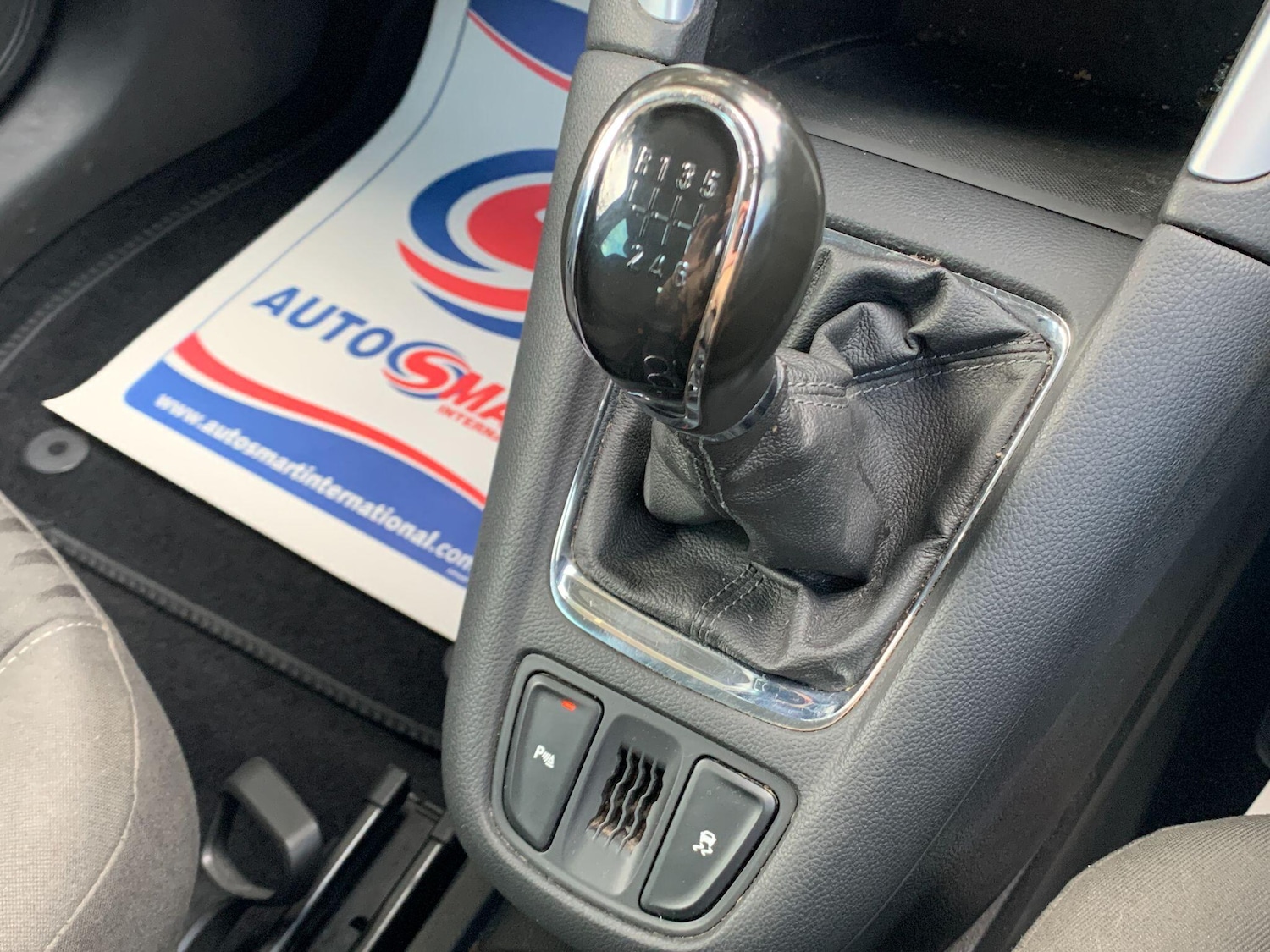 Used Vauxhall Zafira 2015 for sale - 76446891: Photo 32