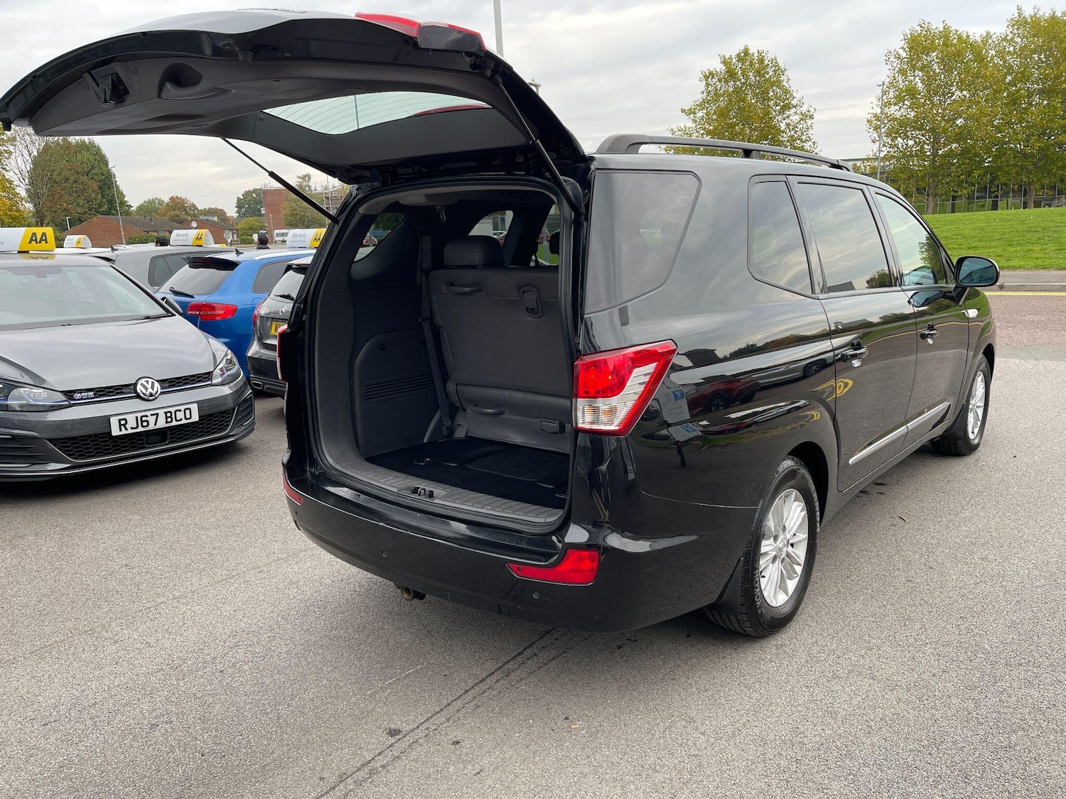 Used Ssangyong Turismo 2015 for sale - 75658647: Photo 28