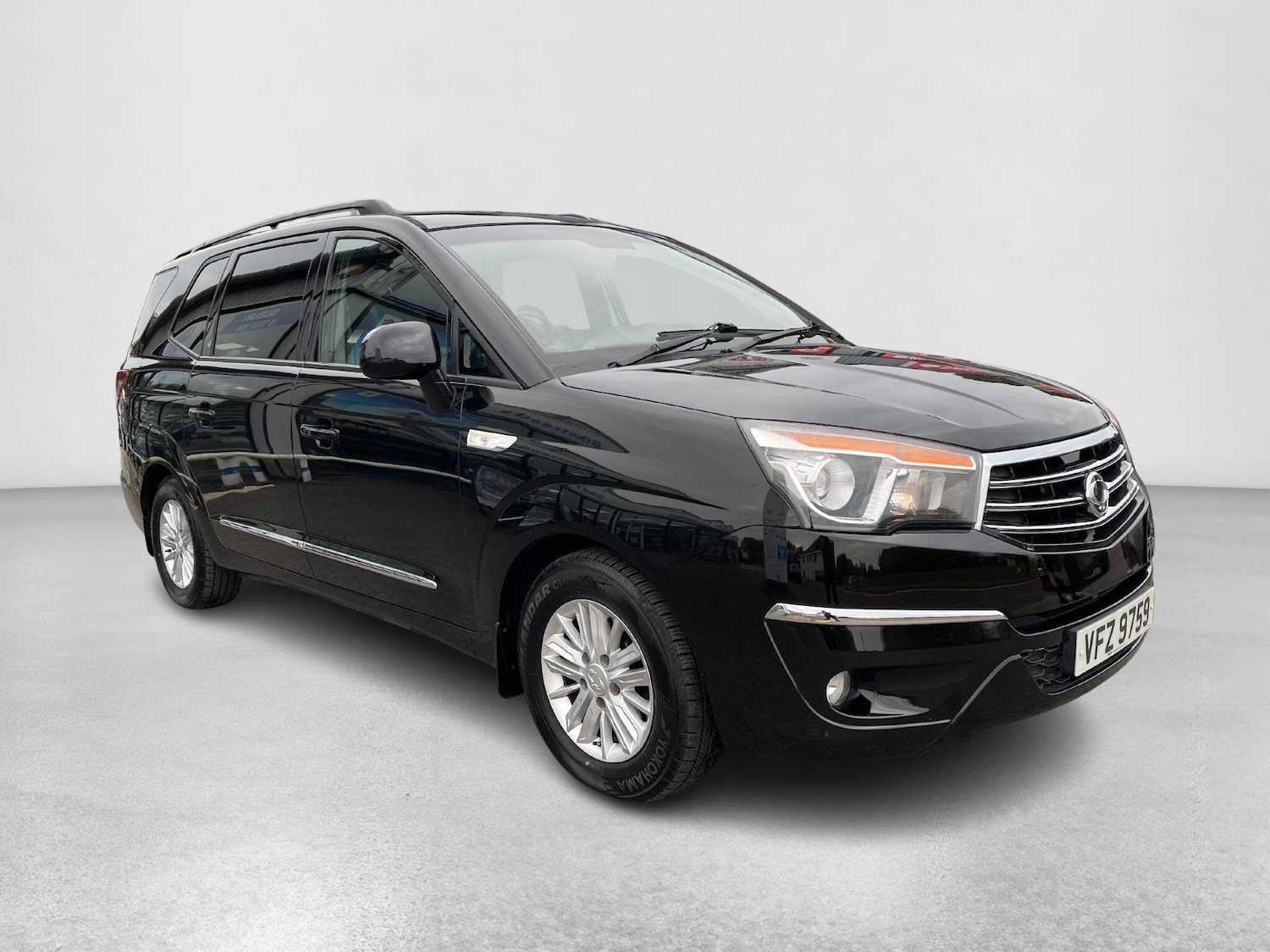 Used Ssangyong Turismo 2015 for sale - 75658647: Photo 6