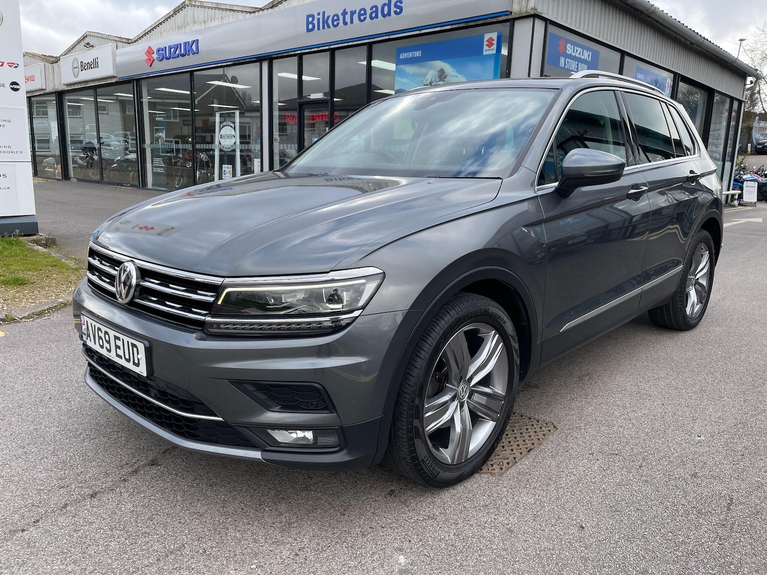 Used Volkswagen Tiguan for sale - 77705008: Photo 4