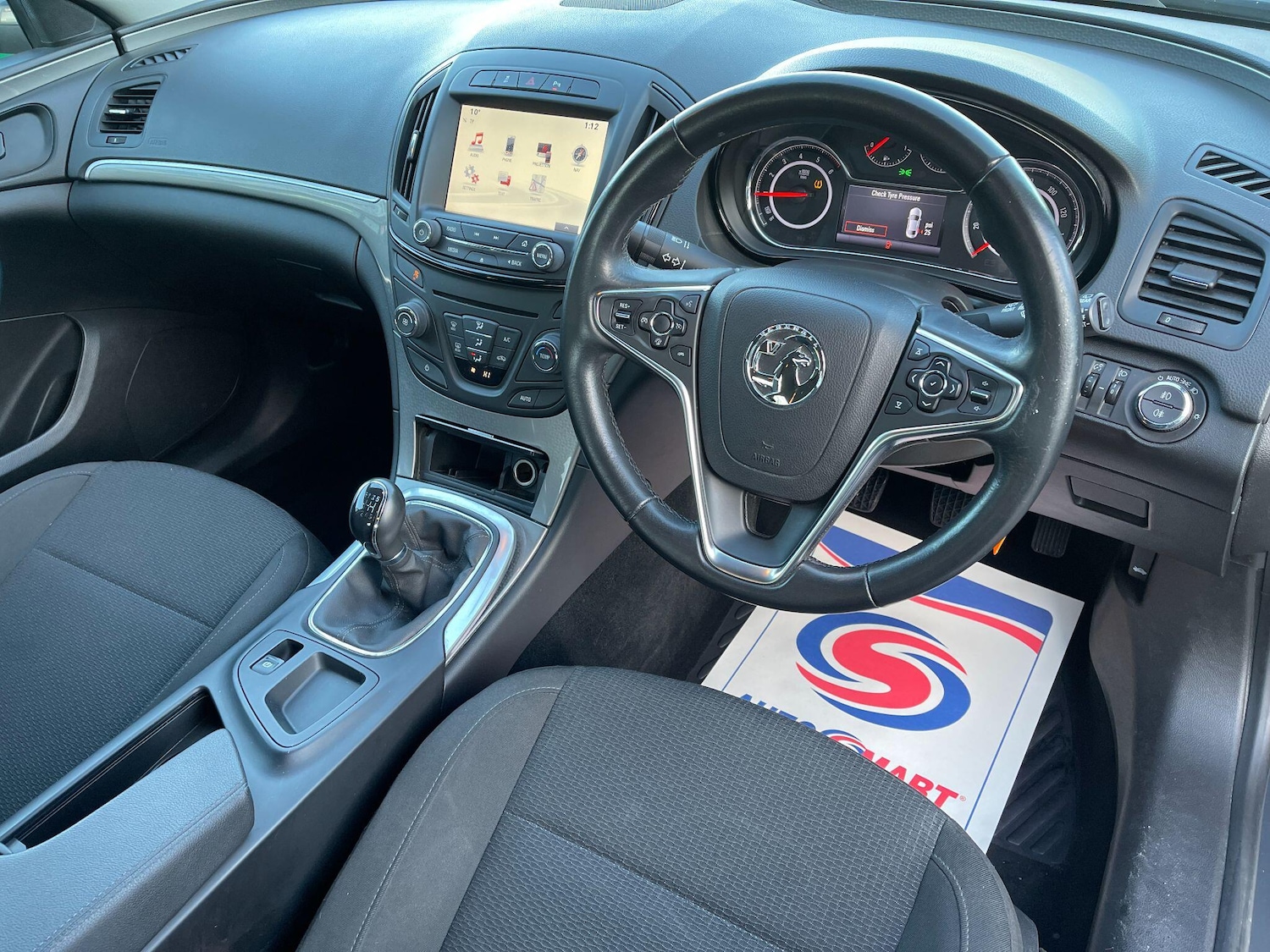 Used Vauxhall Insignia 2016 for sale - 76753037: Photo 9