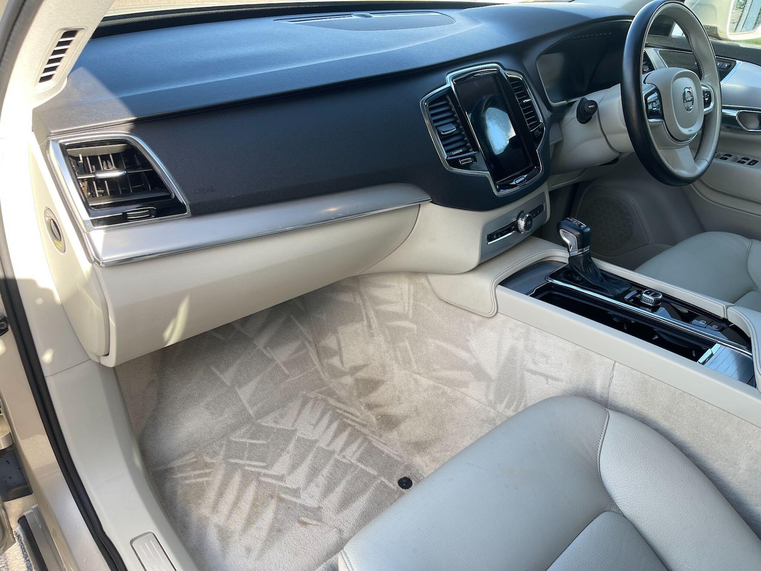 Used Volvo XC90 2015 for sale - 76657595: Photo 31