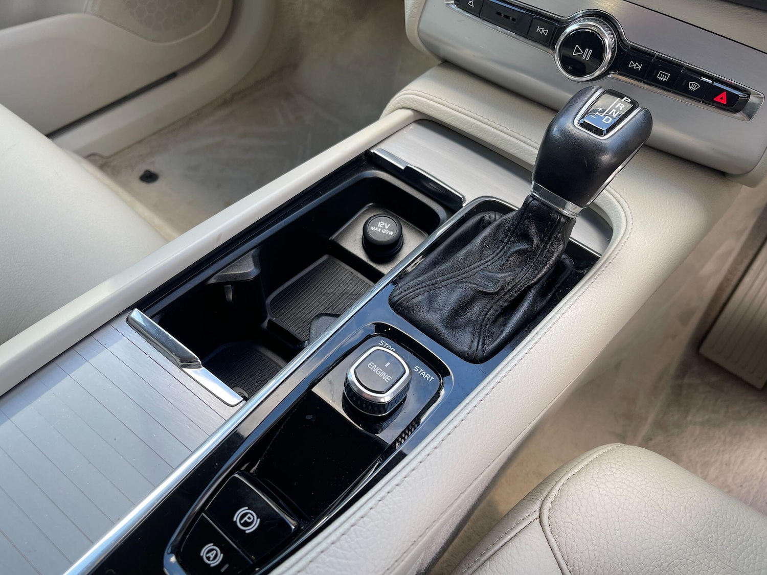 Used Volvo XC90 2015 for sale - 76657595: Photo 32