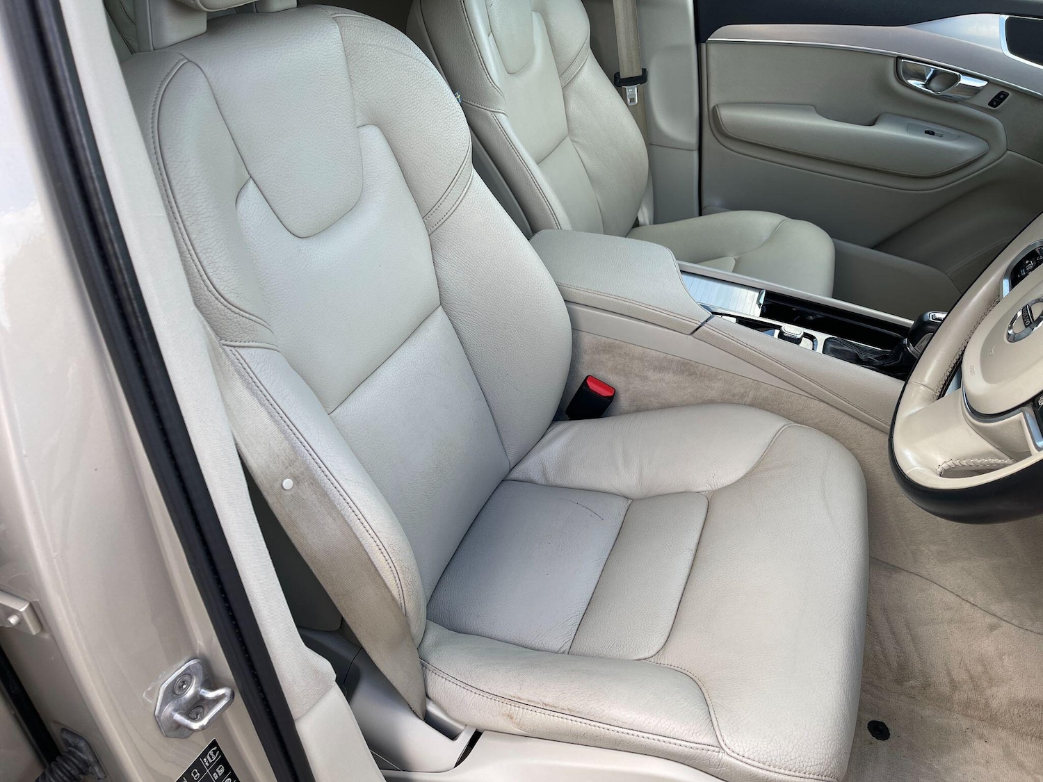 Used Volvo XC90 2015 for sale - 76657595: Photo 35