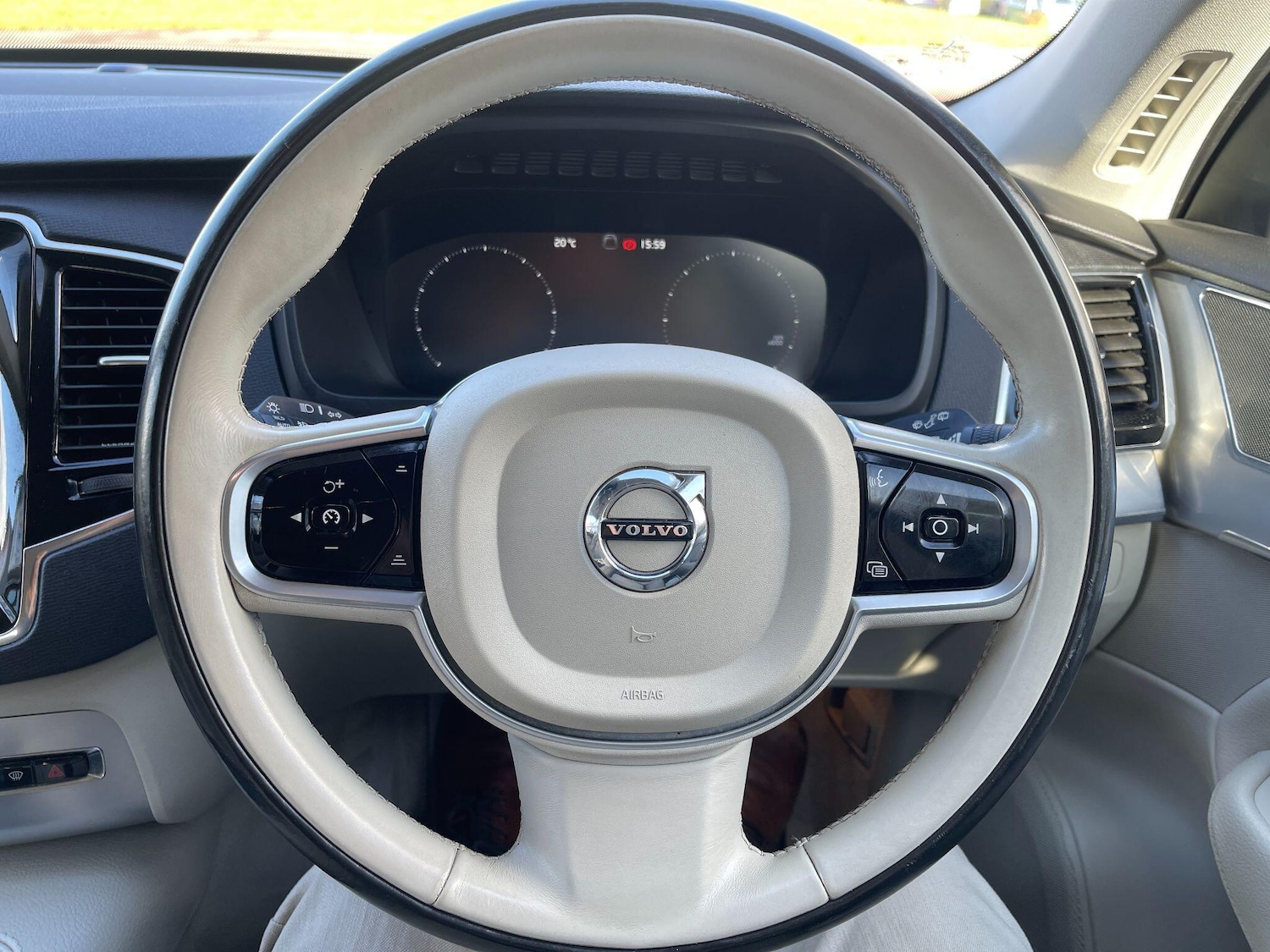 Used Volvo XC90 2015 for sale - 76657595: Photo 71