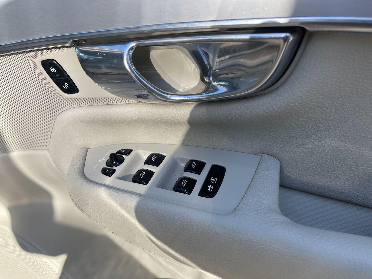 Used Volvo XC90 2015 for sale - 76657595: Photo 80