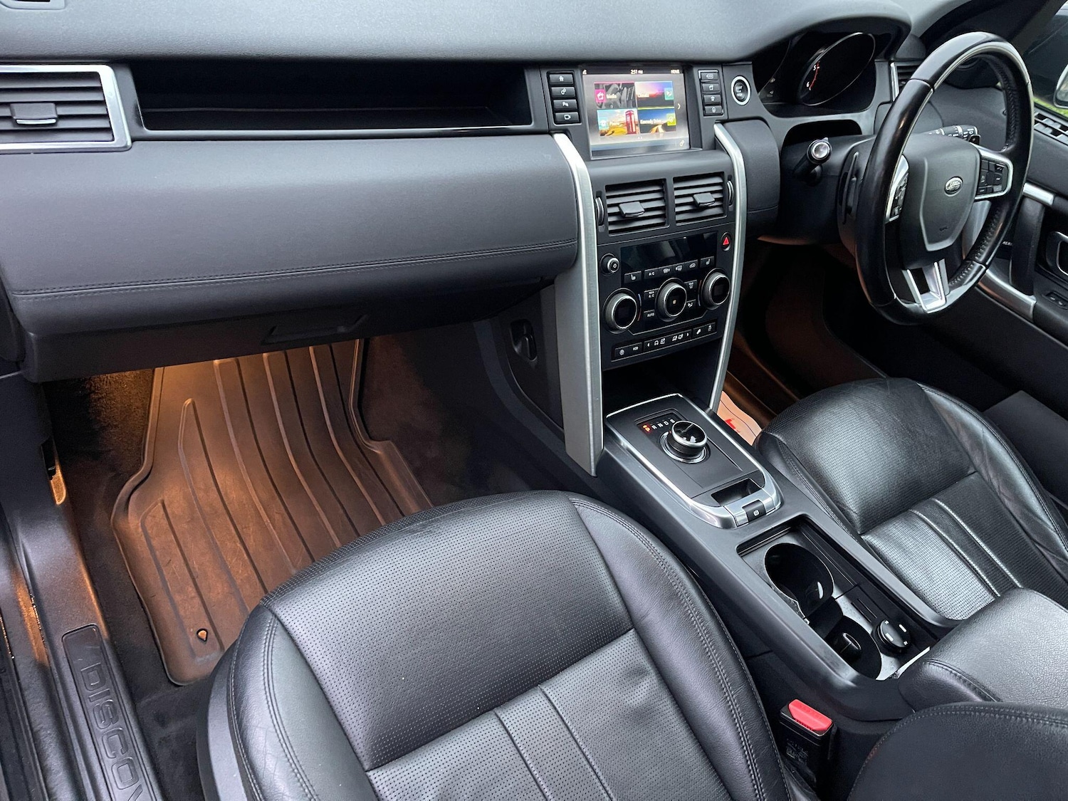 Used Land Rover Discovery Sport for sale - 77908410: Photo 10