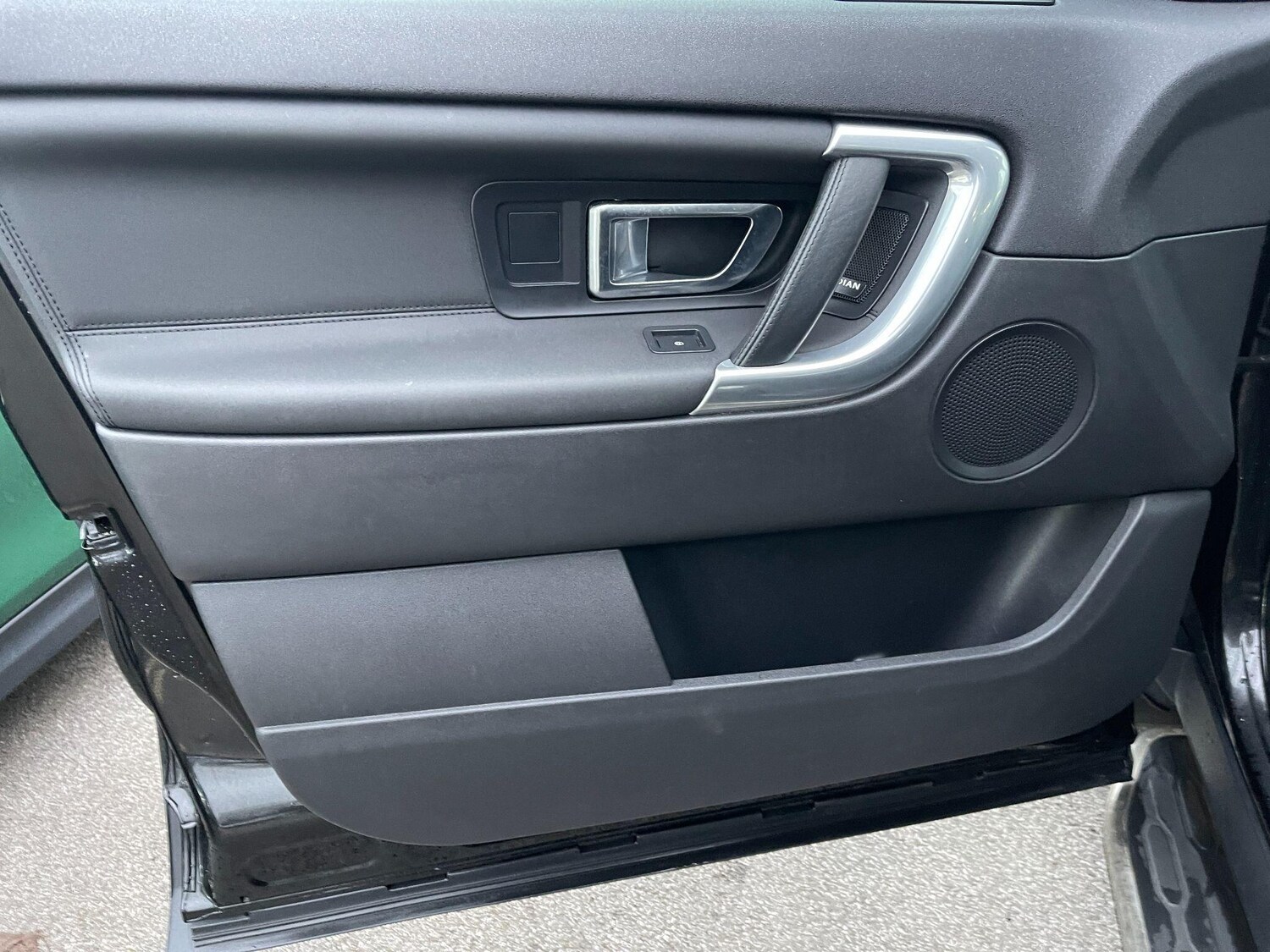 Used Land Rover Discovery Sport for sale - 77908410: Photo 25