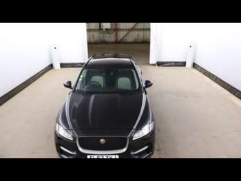 Used Jaguar F-Pace 2018 for sale - 75464205: Photo