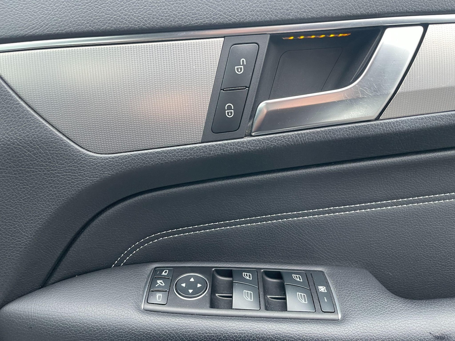 Used Mercedes-Benz E Class 2015 for sale - 78156624: Photo 19