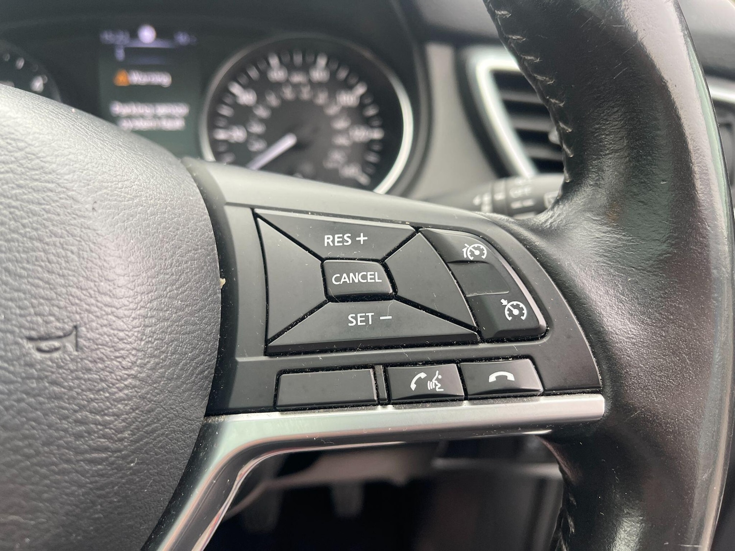 Used Nissan Qashqai 2018 for sale - 76227264: Photo 45