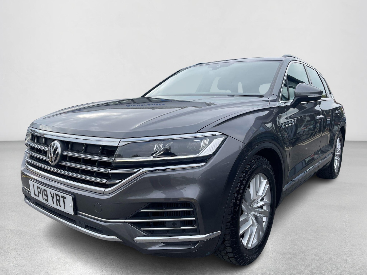 Used Volkswagen Touareg 2019 for sale - 76251503: Photo 3